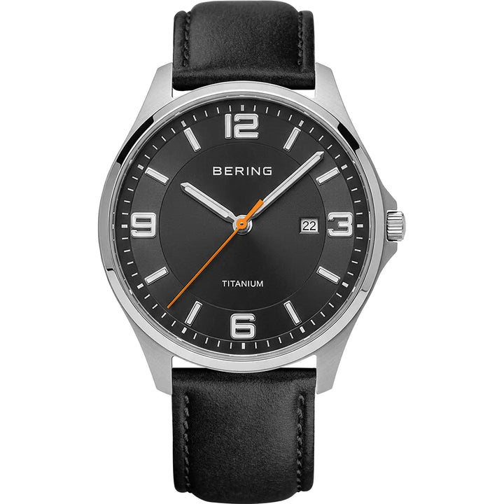 BERING Titanium Herrenuhr 16040-402 – Silber Gebürstet Schwarzes Zifferblatt Saphirglas