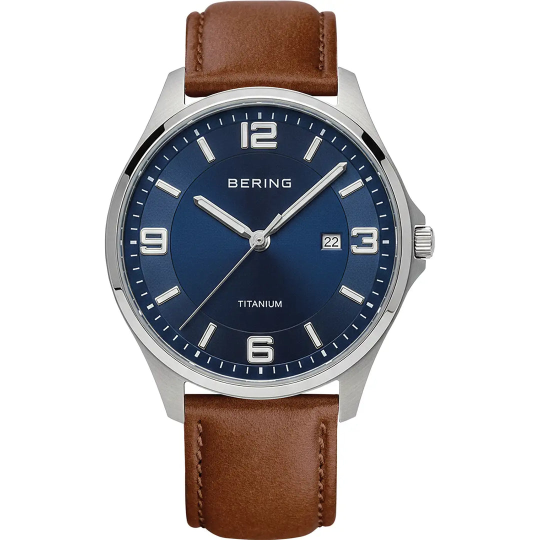 BERING Titanium Herrenuhr 16040-507 – Silber Gebürstet Blaues Zifferblatt Saphirglas